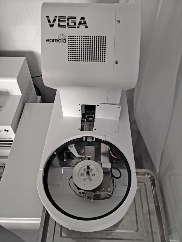 Лазерний принтер гістологічних касет Vega від Epredia